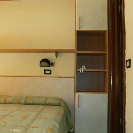 Astridhotel 酒店 3*